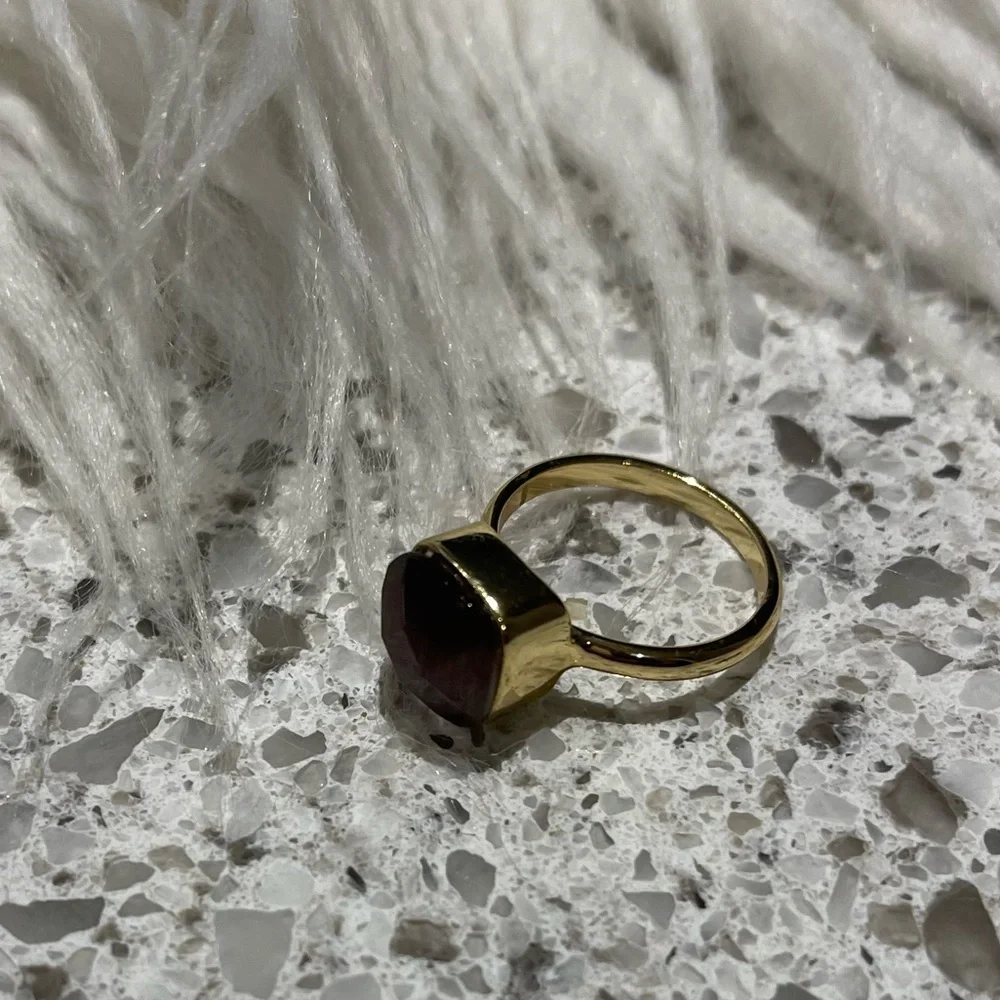Golden Ring With Purple Stone - Size 7 - Picture 2 of 10